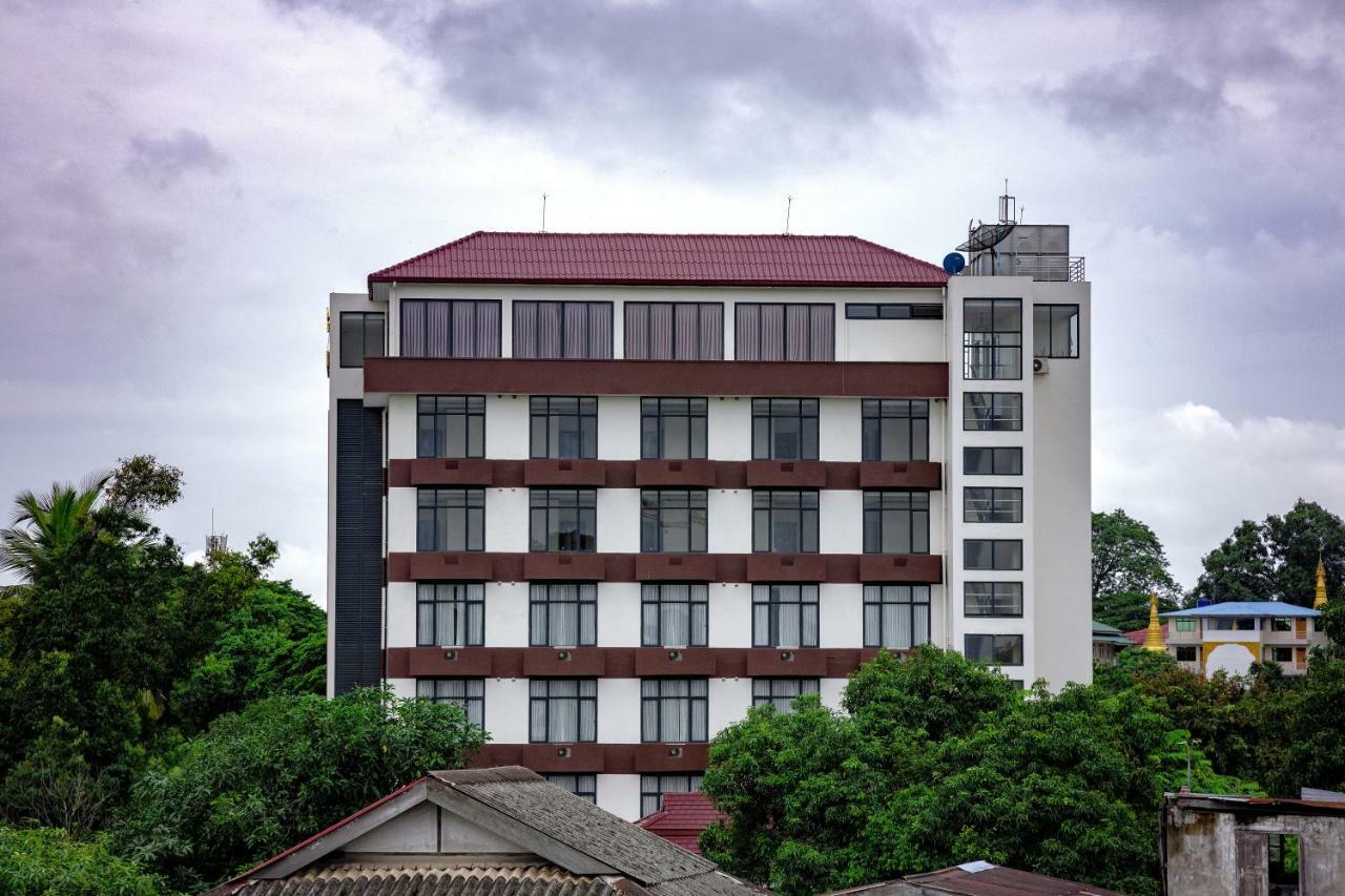 Virati Hotel Yangon Exterior photo